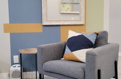 Southeast Calgary Condo | Private 1-bedrm Cozy Spacious Kitchenette Mahogany