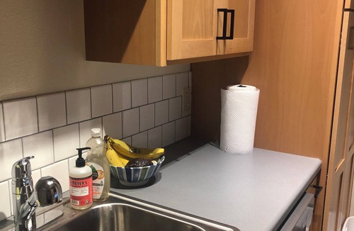 Buckman Neighborhood Apartment | Private 1-bedroom studio apartment