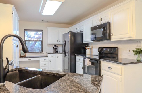 Marble Falls House | Private 10 Acre Ranch w/Wildlife, Scenic Views!