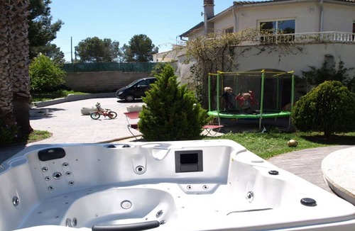 Les Tres Cales Villa | ⭐Private 11-Bedroom Villa💦♨️Jacuzzi ❄️Full A/C🍖BBQ⚡Fiber Internet 1000Mbps🏓PP