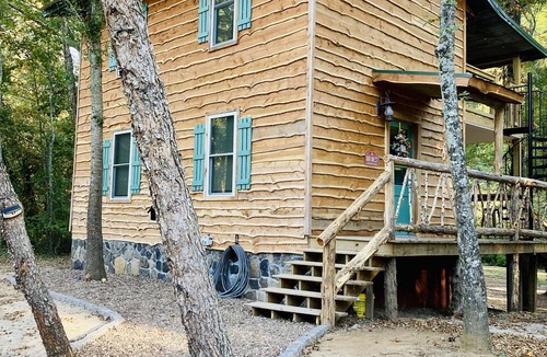 Quitman Cabin | Private 14 acre Creek side Cabin and close to Lake