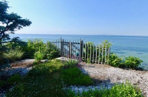 West Tisbury House | Private 14 Acre Waterfront Home