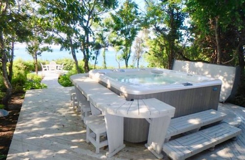 West Tisbury House | Private 14 Acre Waterfront Home