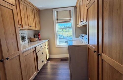 Colton House | Private 150-Acre Farmhouse near Universities