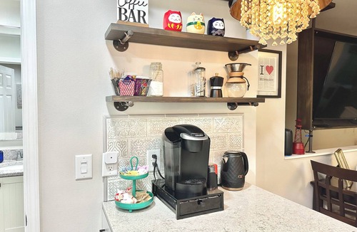 Milwaukee Cottage | Private 1BR Cottage with City Views