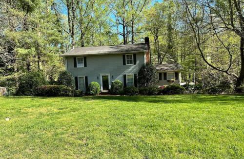 Gastonia Apartment | Private 1BR Mins to Downtown, Serene Backyard