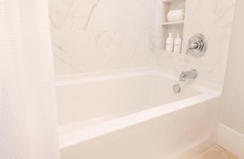Corn Hill Apartment | Private 1BR1BD,Apt Near High Falls, TV, Kitchen