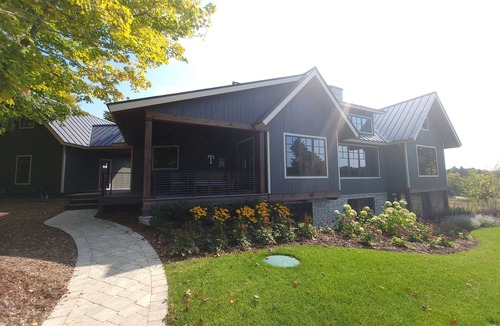 Harbor Springs Cottage | Private 2 Bedroom-3 Bed Cottage in Harbor Springs! Stay at True North Golf Club