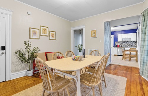 East Orange Apartment | Private 2-bedroom apartment near NYC and EWR