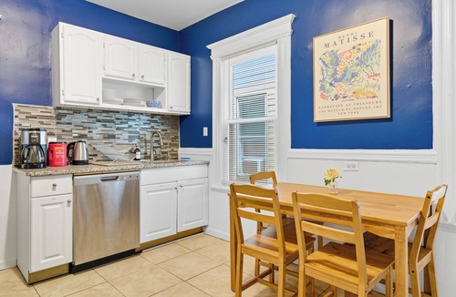 East Orange Apartment | Private 2-bedroom apartment near NYC and EWR