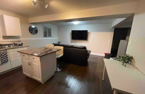 St. Catharines House | Private 2 bedroom basement apt
