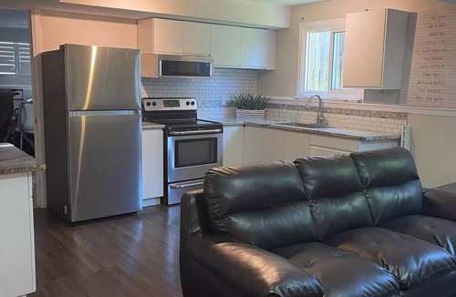 St. Catharines House | Private 2 bedroom basement apt