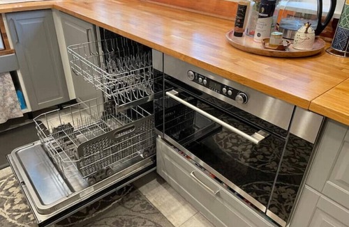 Coupeville Condo | Private 2 bedroom Cottage on a Lagoon.