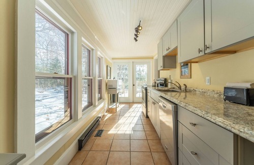 Saint Patrick Cottage | Private 2 Bedroom Home with Fireplace & Fenced Yard