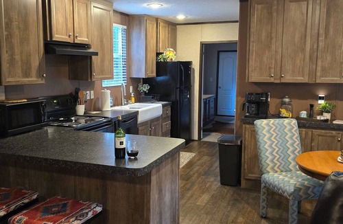 Pearcy House | Private 2 bedroom home just outside Hot Springs w/a Southwest Flair!