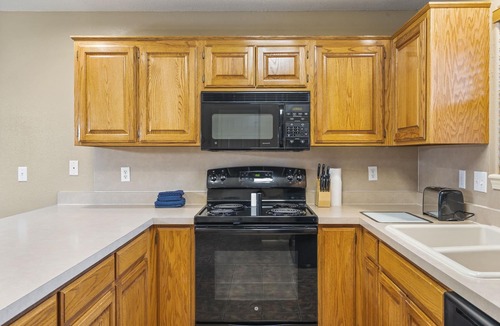 Branson West Condo | Private 2-Bedroom Condo in Gated Community at StoneBridge Village