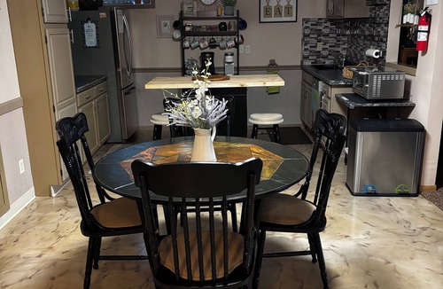 Wisconsin Dells House | Private 2 BR Lower-Level Retreat Woods & Wildlife, within 10 min of Wis Dells