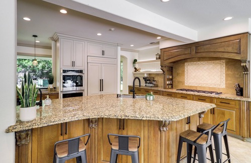 Barker House | Private 25 Acre Estate w/Lake: Fish & Canoe!
