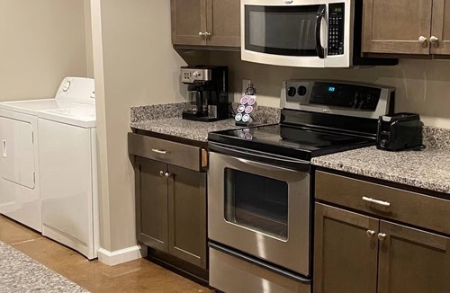 Jonesboro Apartment | Private 2BR, 5 ★ Stylish Pad – near ASU : B