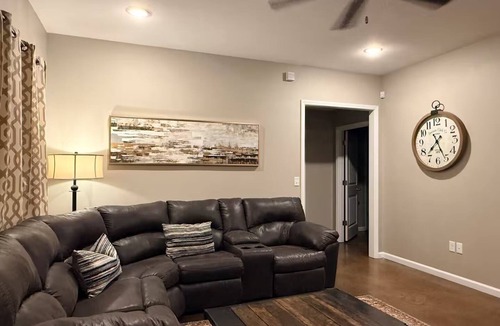 Jonesboro Apartment | Private 2BR, 5 ★ Stylish Pad – near ASU : B