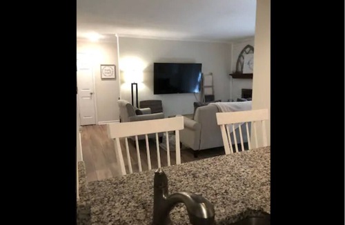 McAlpine Condo | Private 2BR condo w/comfy King & Queen beds
