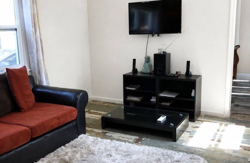 Park Mesa Heights Apartment | Private 2BR, Newly Renovated Near Beaches, Hospitals, LAX with Dedicated Parking