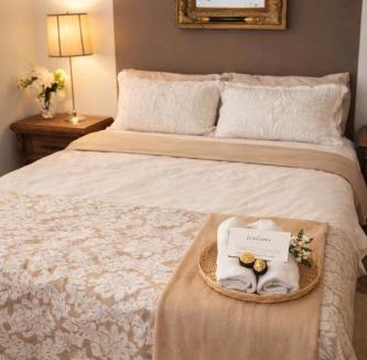 Thornhill Apartment | Private 2BR Suite with Parking Toronto