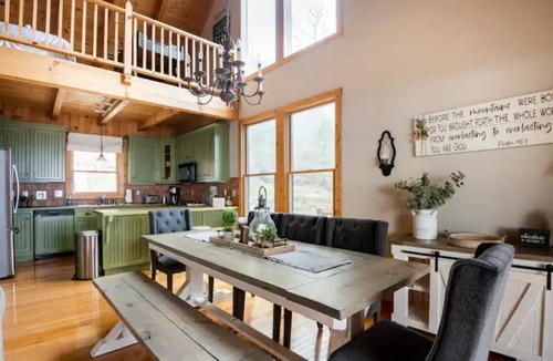 Wolf Laurel Cabin | Private 3,100 Sq Ft Wolf Laurel Lodge w/Epic Views, Skiing & AT Trail Access