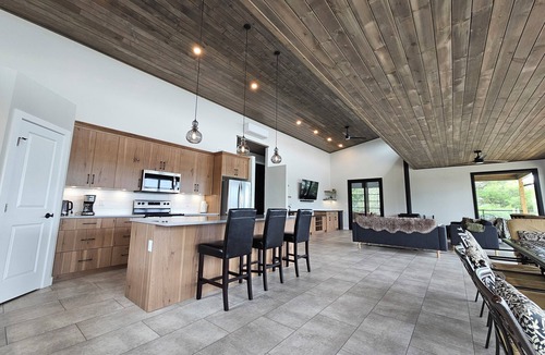 Sioux Narrows Nestor Falls House | Private 3.5 Acre King Island on Lake of the Woods