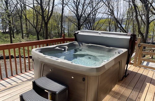 Hector House | Private 3-acre 4br3ba w/Lake Access off Wine Trail