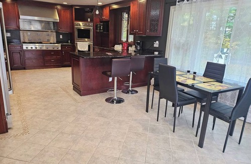 Billerica House | Private 3-bedroom in Billerica, cool AC - Shared Backyard - Basement Occupied