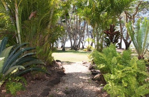 Waimea House | Private 3-Bedroom Oceanfront Home