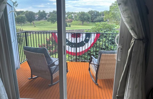 Southwest Carrollton House | Private 3 bedroom Townhome on golf course, Open for FIFA! Great for groups.