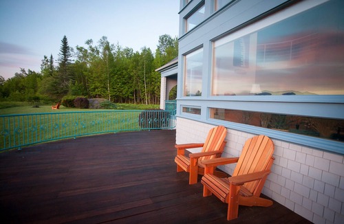 Jefferson House | Private 30-Acre Family Friendly Mountain Retreat: Peaceful Trails, Sauna & Views