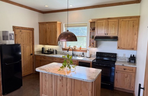 Cherokee County Cabin | Private 300-Acre East Texas Retreat — Hot Tub, Stocked Pond, Total Seclusion