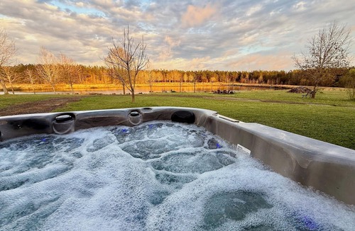 Cherokee County Cabin | Private 300-Acre East Texas Retreat — Hot Tub, Stocked Pond, Total Seclusion