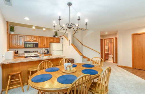The Galena Territory House | Private 3BR/2BA Territory Home Nestled in the Trees - Stonecrest