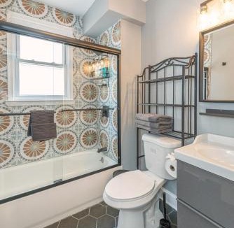 McGinley Square House | Private 3BR Home Driveway Parking 15 min to NYC