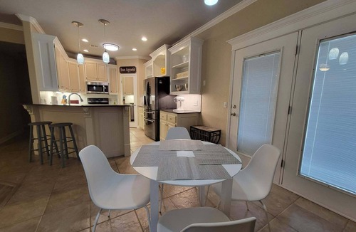 Moore House | Private 3BR Moore Home w/Garage Near OKC & Norman