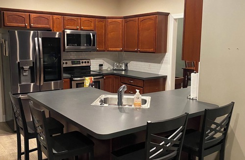 Jamesville House | Private 4-bedroom house on a golf course…15 minutes to Syracuse University
