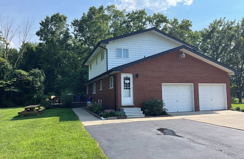 Bridgman House | Private 4 bedroom home in Bridgman offers a cozy retreat & best of town life.