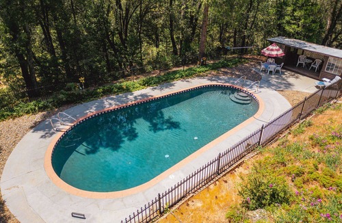 Twain Harte House | Private 47 Acre Gated Historic Sierra Forest Estate w Pool "Kings Acres"