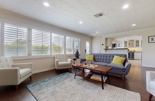 Del Rey House | Private 4BR House | Close to Beaches | Near LAX