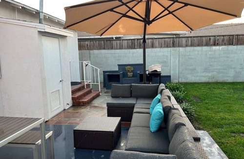 Del Rey House | Private 4BR House | Close to Beaches | Near LAX