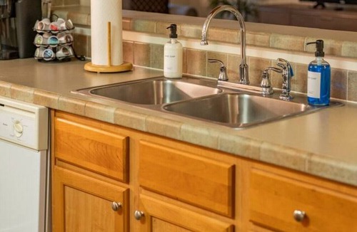 Concord Apartment | Private 4BR Oasis | 2 KNG BDs | 4 TVs | Free Wi-Fi