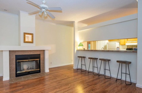 Concord Apartment | Private 4BR Oasis | 2 KNG BDs | 4 TVs | Free Wi-Fi