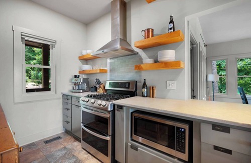 Ellijay Cabin | Private 6-Acre Retreat | Views, Hot Tub, Fire Pit