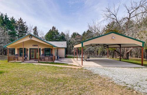 Gordonville House | Private 60-Acre Retreat Near Lake Murray & Texoma