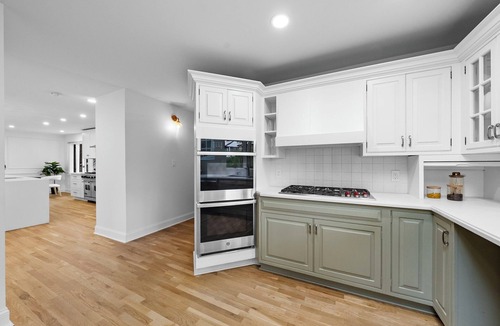 South Orange Villa | Private 8-bedroom Villa by NYC train