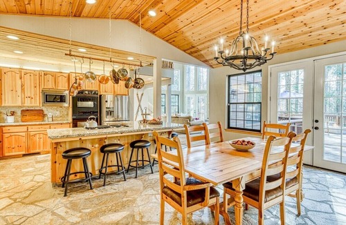 Dogwood Mountain Cabin | Private A/C Playset Zip-Line Huge Deck Firepit